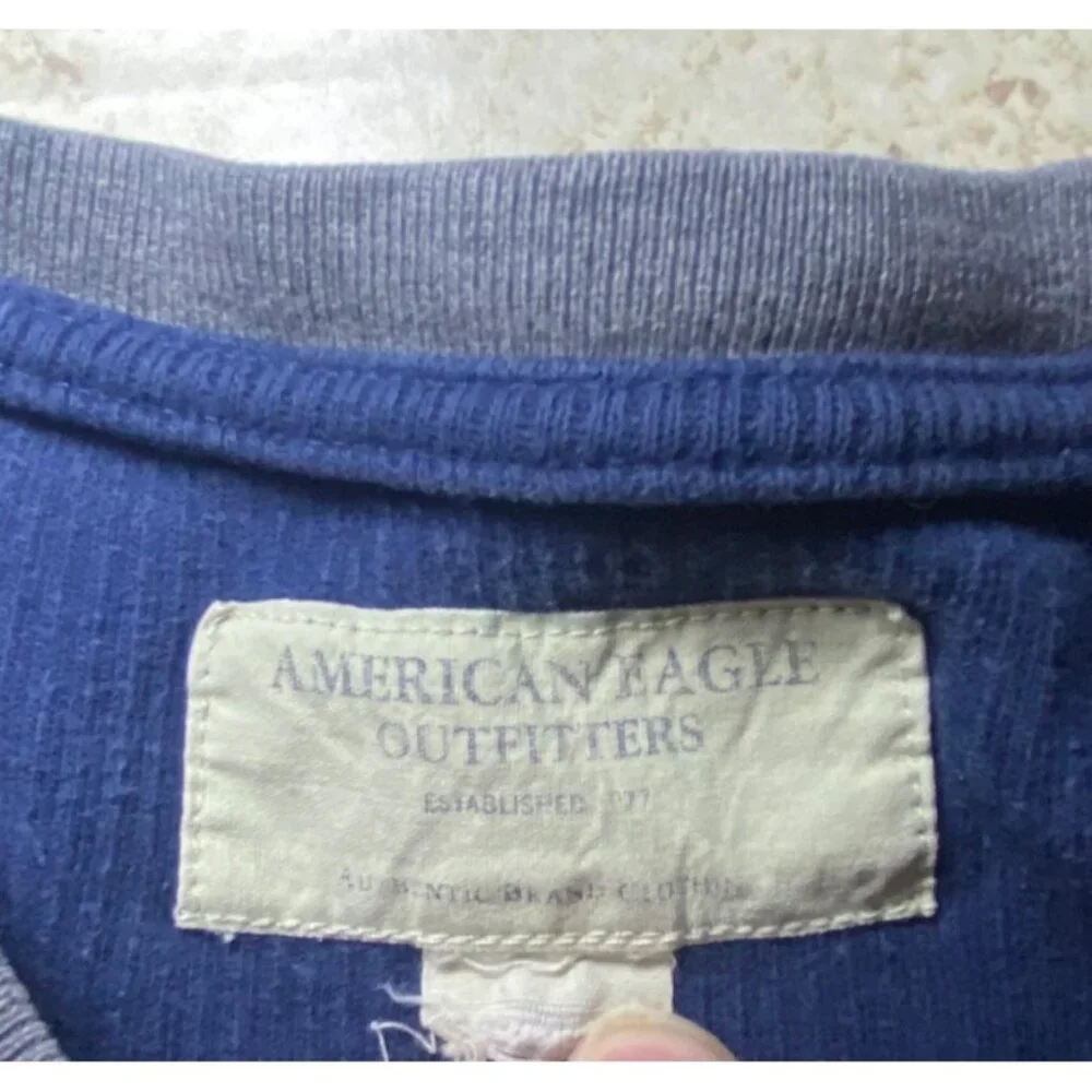 American Eagle Outfitters crewneck ribbed